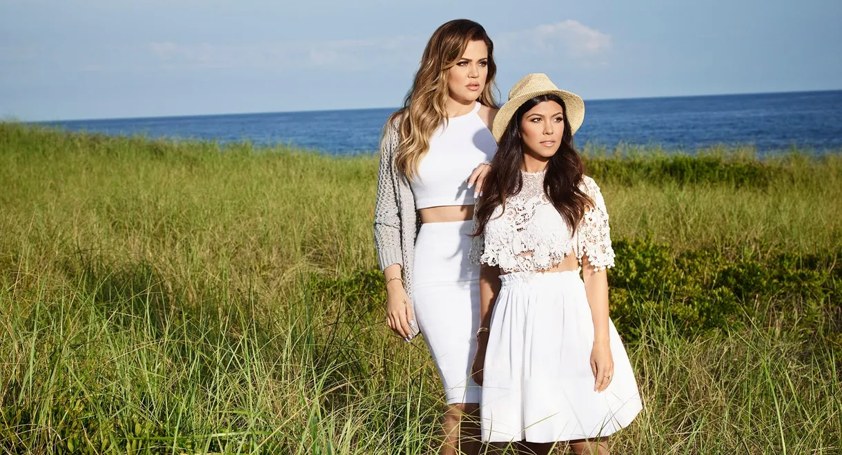 Kourtney & Khloé Take the Hamptons