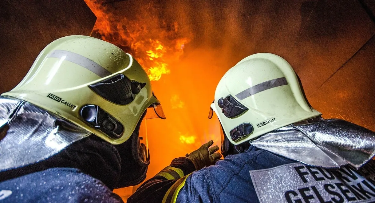 Feuer & Flamme – Mit Feuerwehrmännern im Einsatz