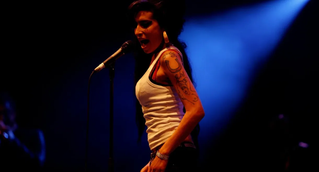 Amy Winehouse - Live at Les Eurockeennes de Belfort