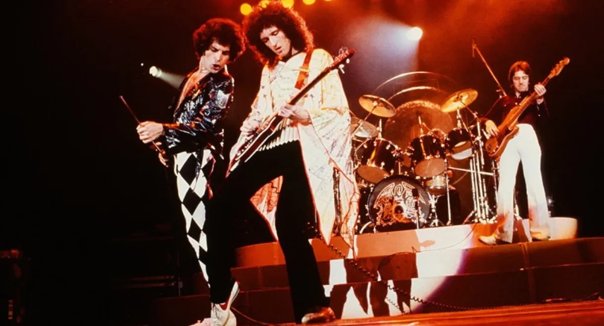 Queen: Rock the World