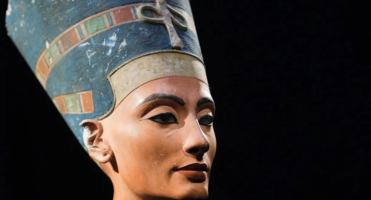 Nefertiti: Who Does She Belong To?