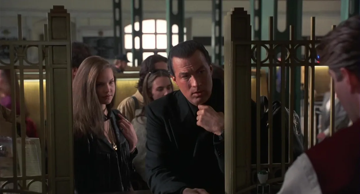 Under Siege 2: Dark Territory