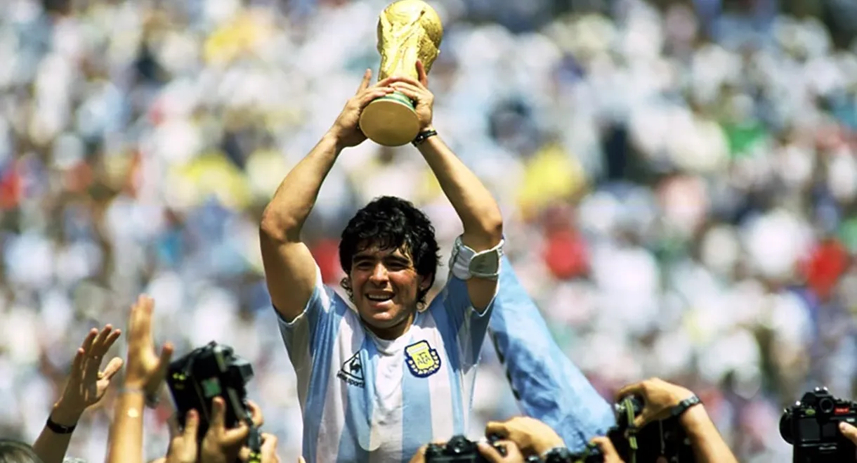 Loving Maradona