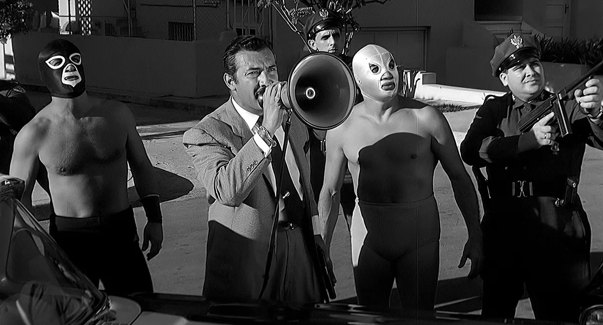 Santo vs. Evil Brain