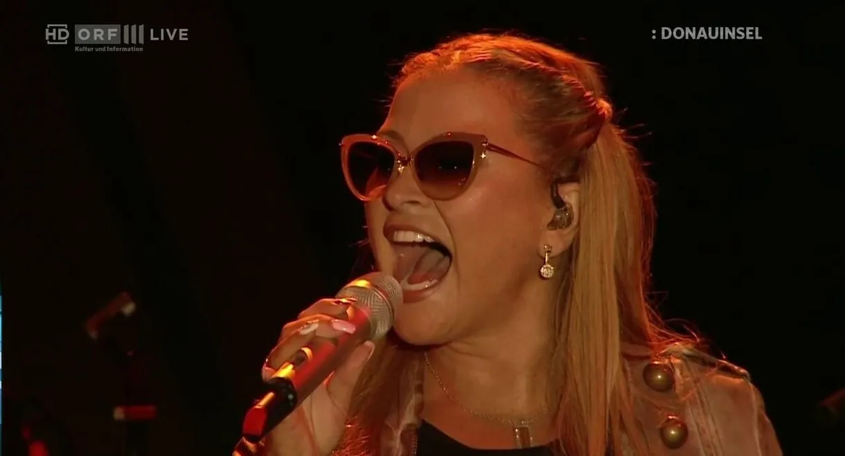 Anastacia: Live at the Donauinselfest 2015