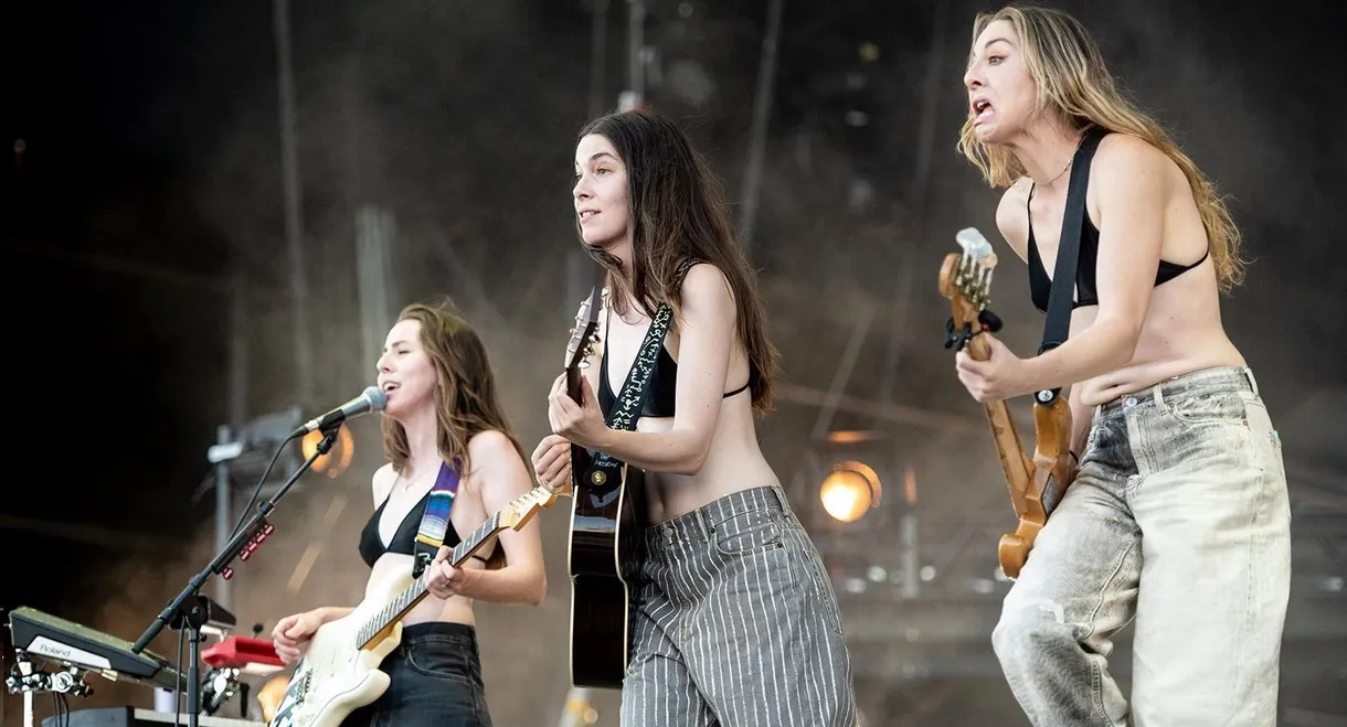 HAIM at Glastonbury 2021