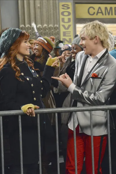 Austin & Jessie & Ally All Star New Year